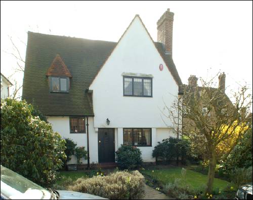 02 Hill Close